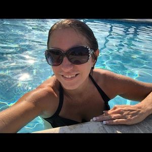 Meet your Posher, Sheri